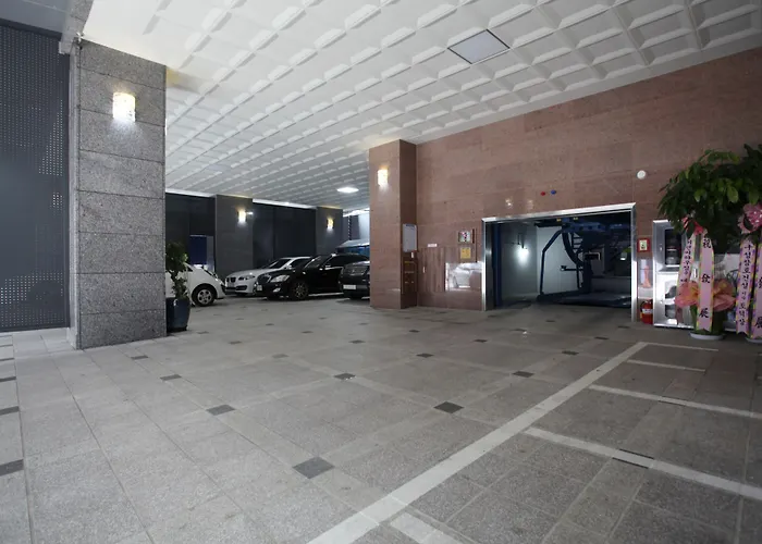 Boutique Sb Yeouido Hotel 3*